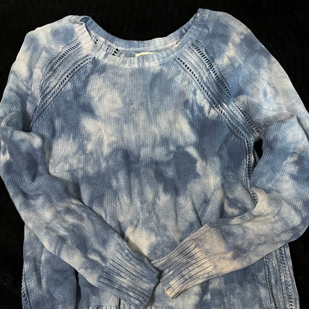 Tie dye American eagle sweater size medium